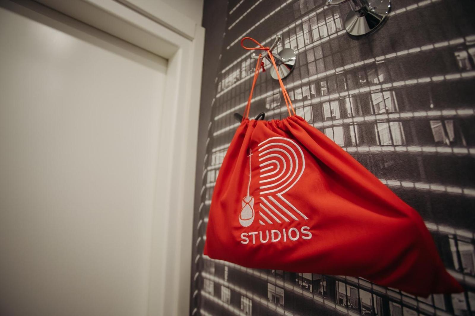 R Studios Old Baku Exteriér fotografie
